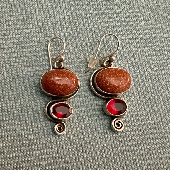 Glittered Stone Red Quartz Dangle Fishhook .925 Sterling Silver Earrings - Picture 3 of 6